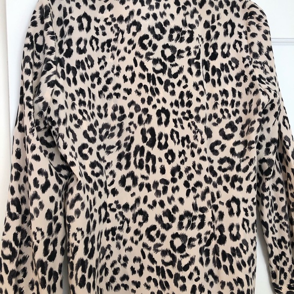 Joie light pink leopard print silk top. - Picture 5 of 6